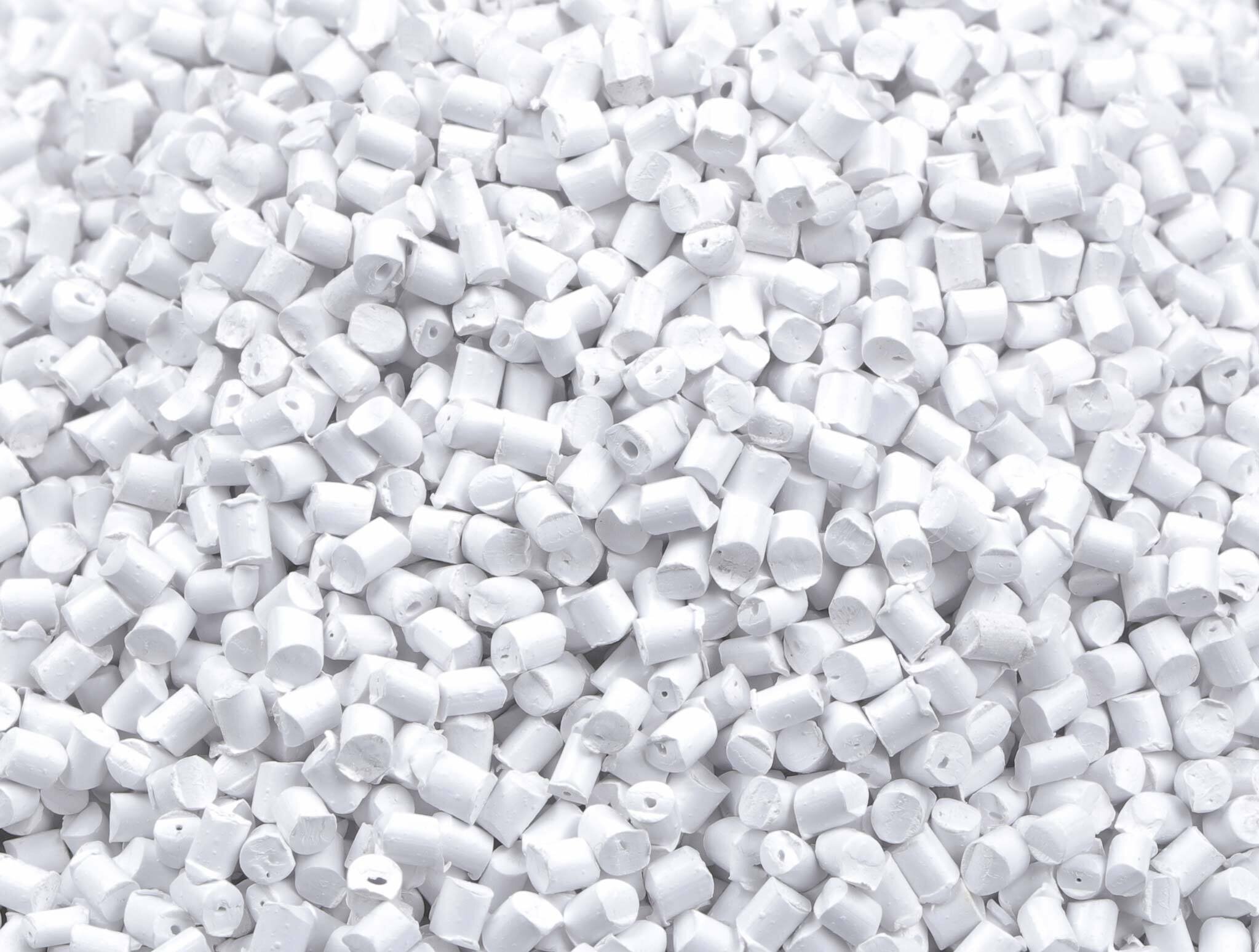 Polyniq Sonderpolymer-Granulat | Sandler Group